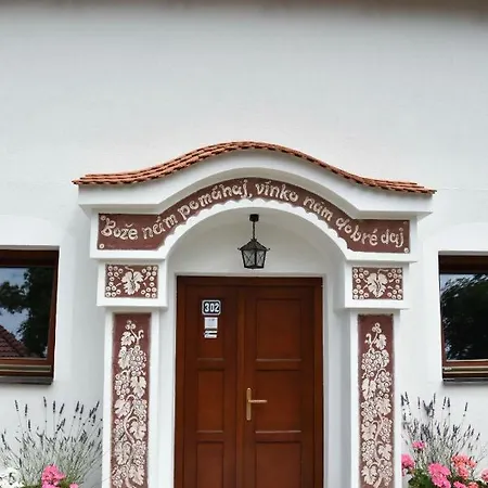 Vinny Sklep U Sevciku Mutenice Exterior photo